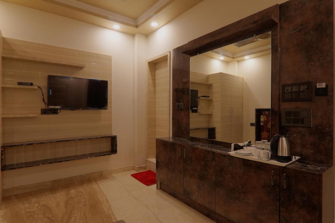 מלון לקנאו Shri Tirupati Residency מראה חיצוני תמונה