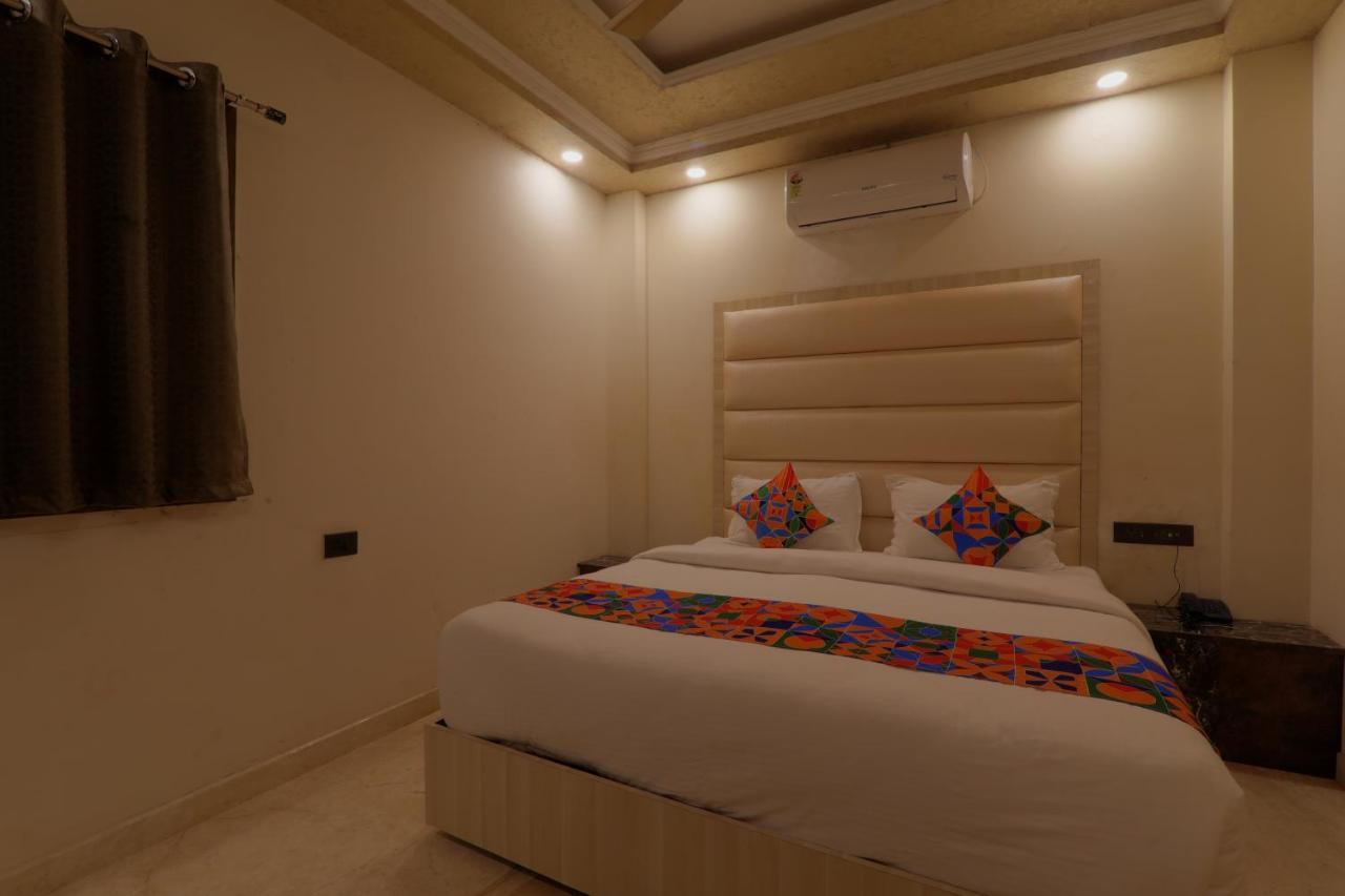 מלון לקנאו Shri Tirupati Residency מראה חיצוני תמונה