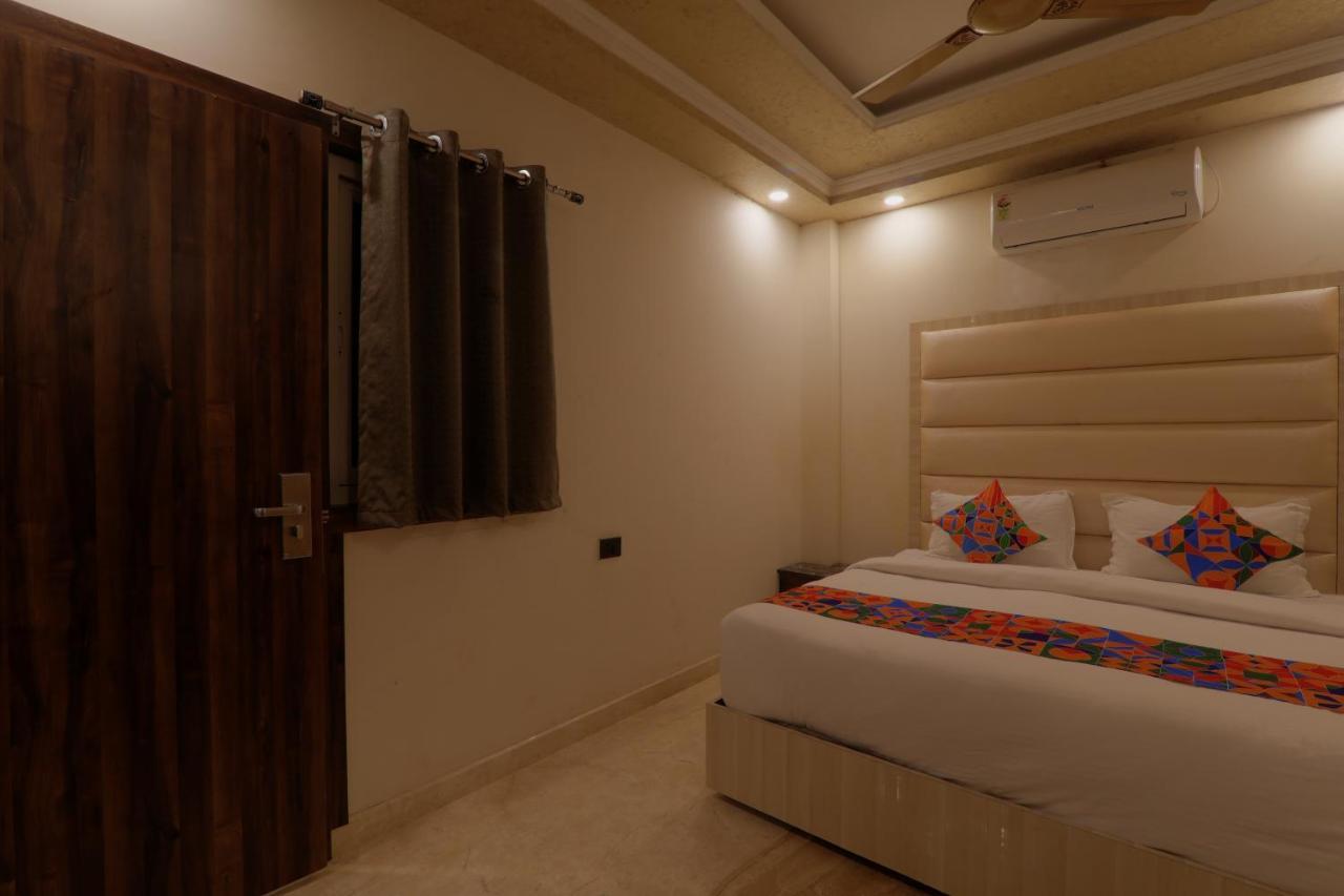 מלון לקנאו Shri Tirupati Residency מראה חיצוני תמונה