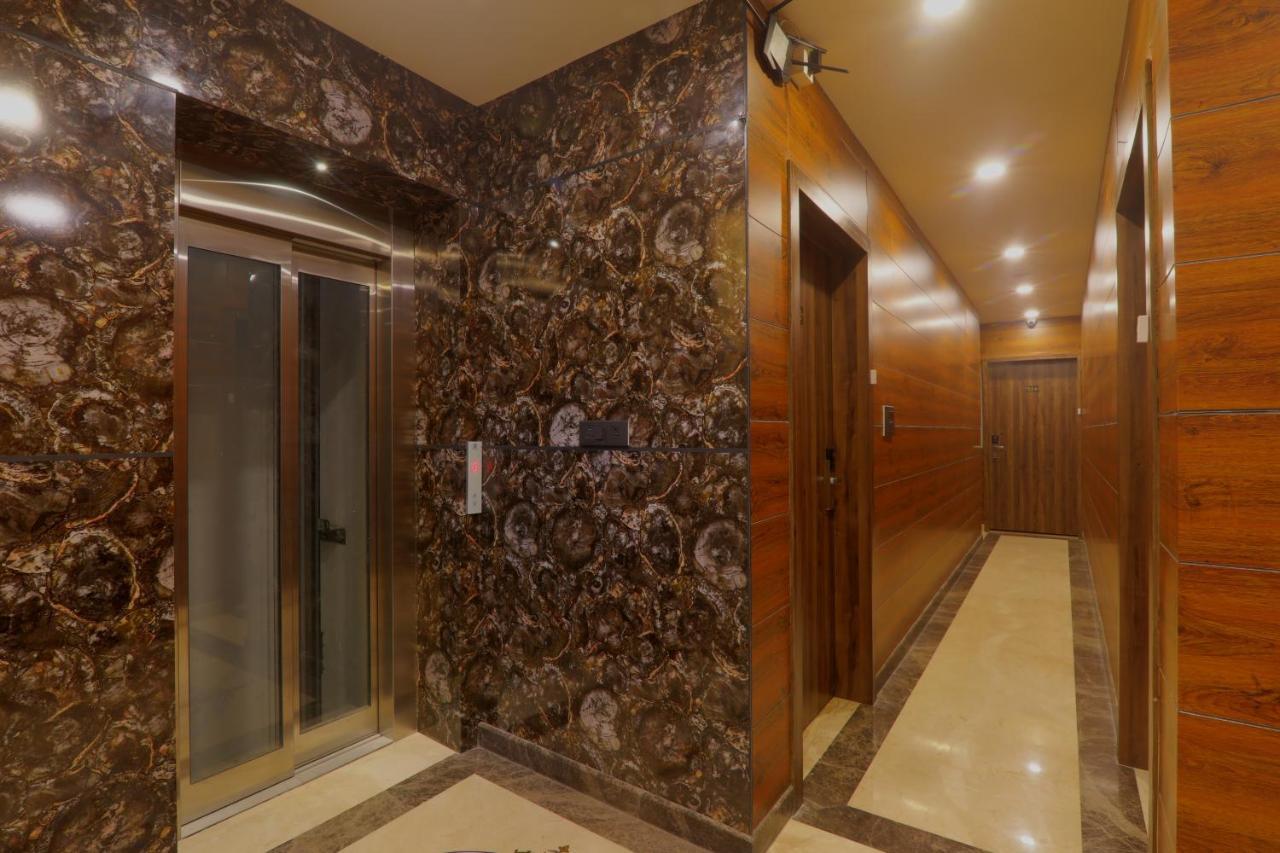 מלון לקנאו Shri Tirupati Residency מראה חיצוני תמונה