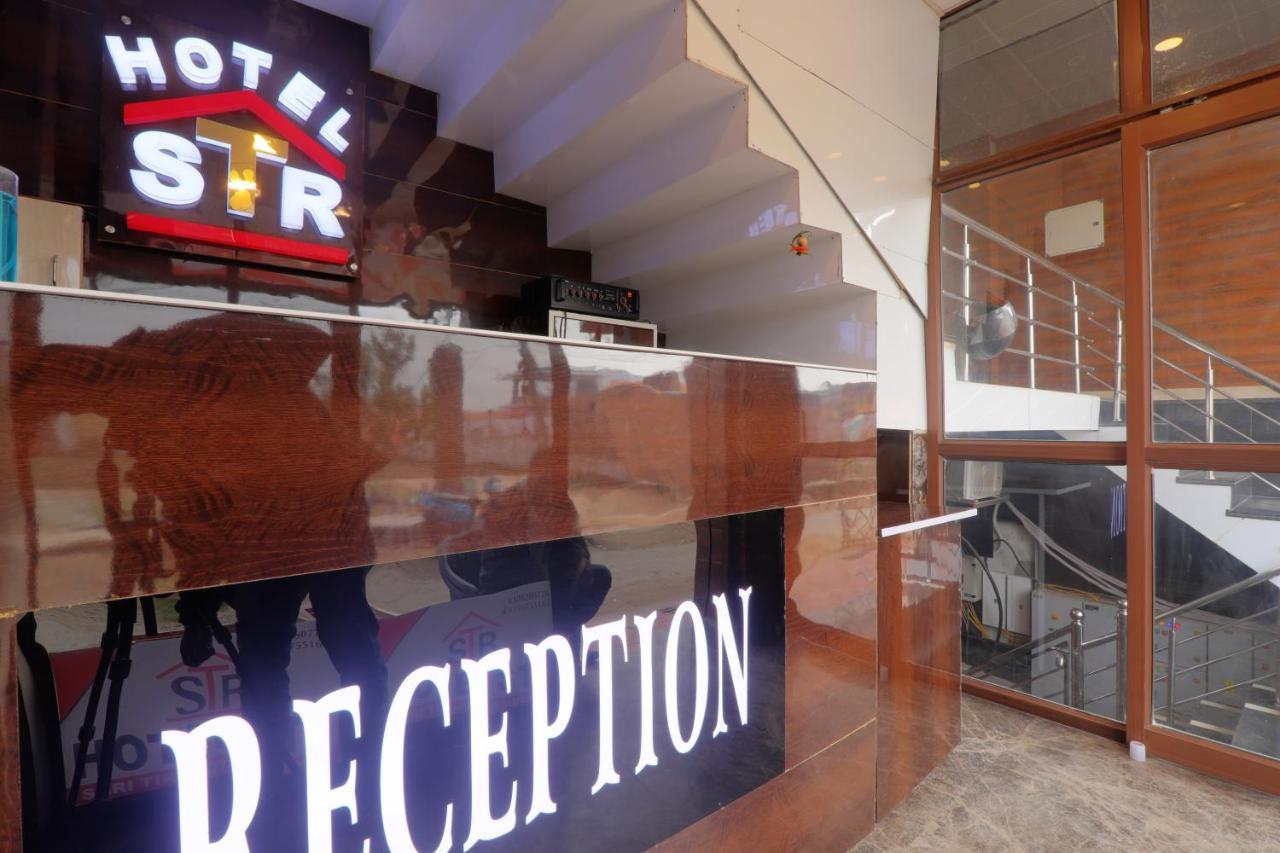 מלון לקנאו Shri Tirupati Residency מראה חיצוני תמונה